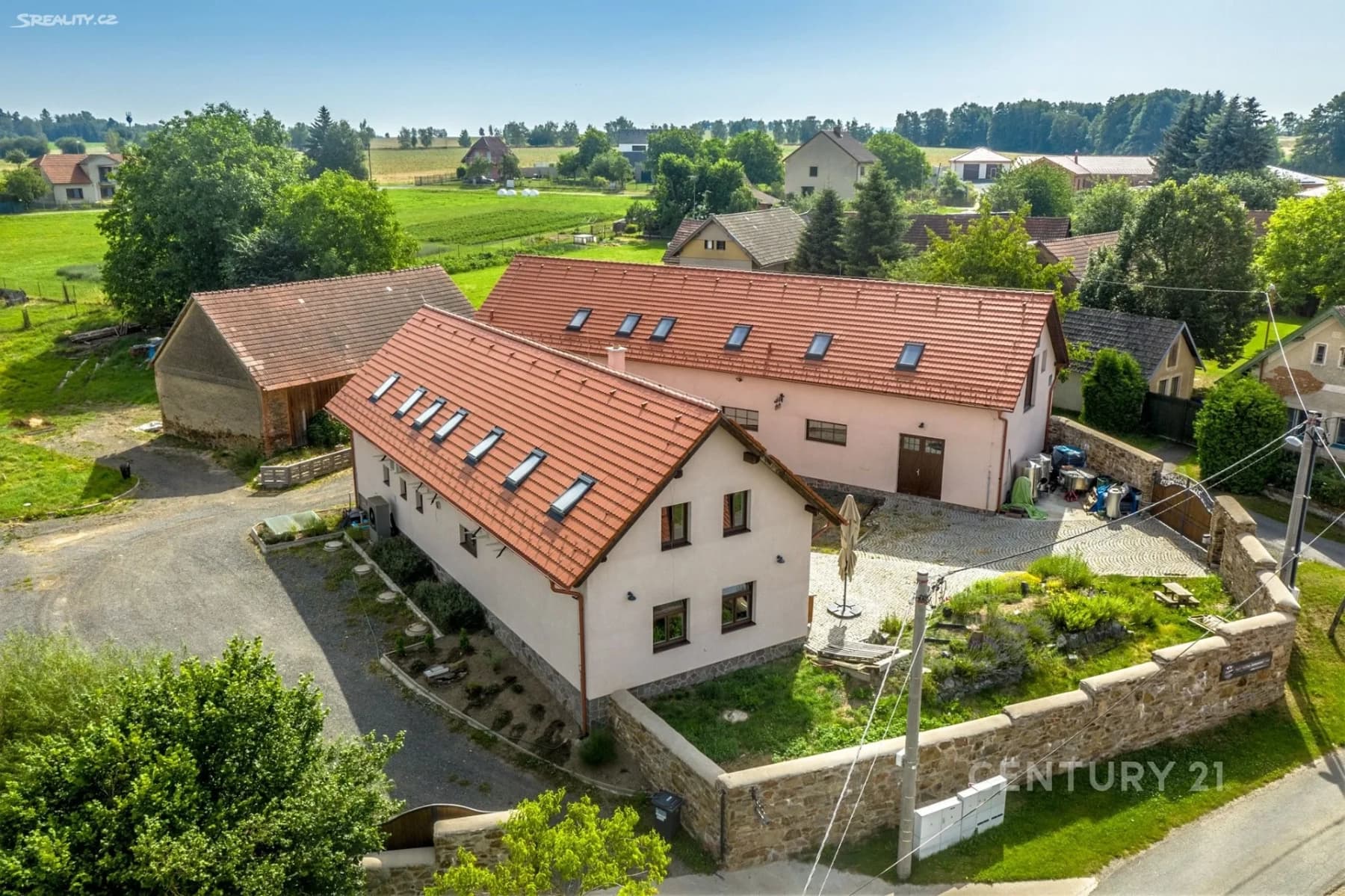 Prodej domu 623 m², pozemek 2.938 m², Loket, Středočeský kraj Prodej domu 623 m², pozemek 2.938 m², Loket, Středočeský kraj