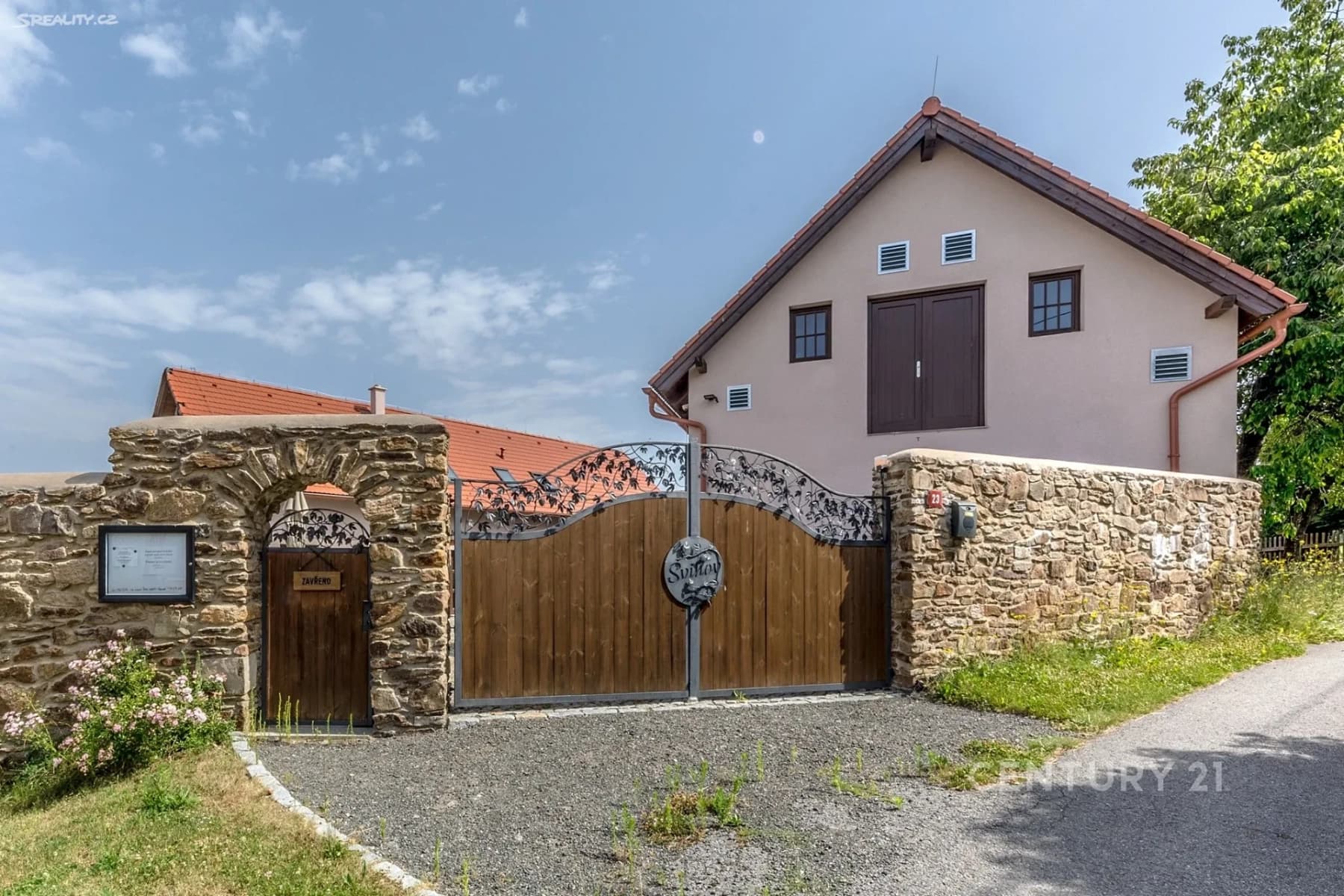 Prodej domu 623 m², pozemek 2.938 m², Loket, Středočeský kraj Prodej domu 623 m², pozemek 2.938 m², Loket, Středočeský kraj