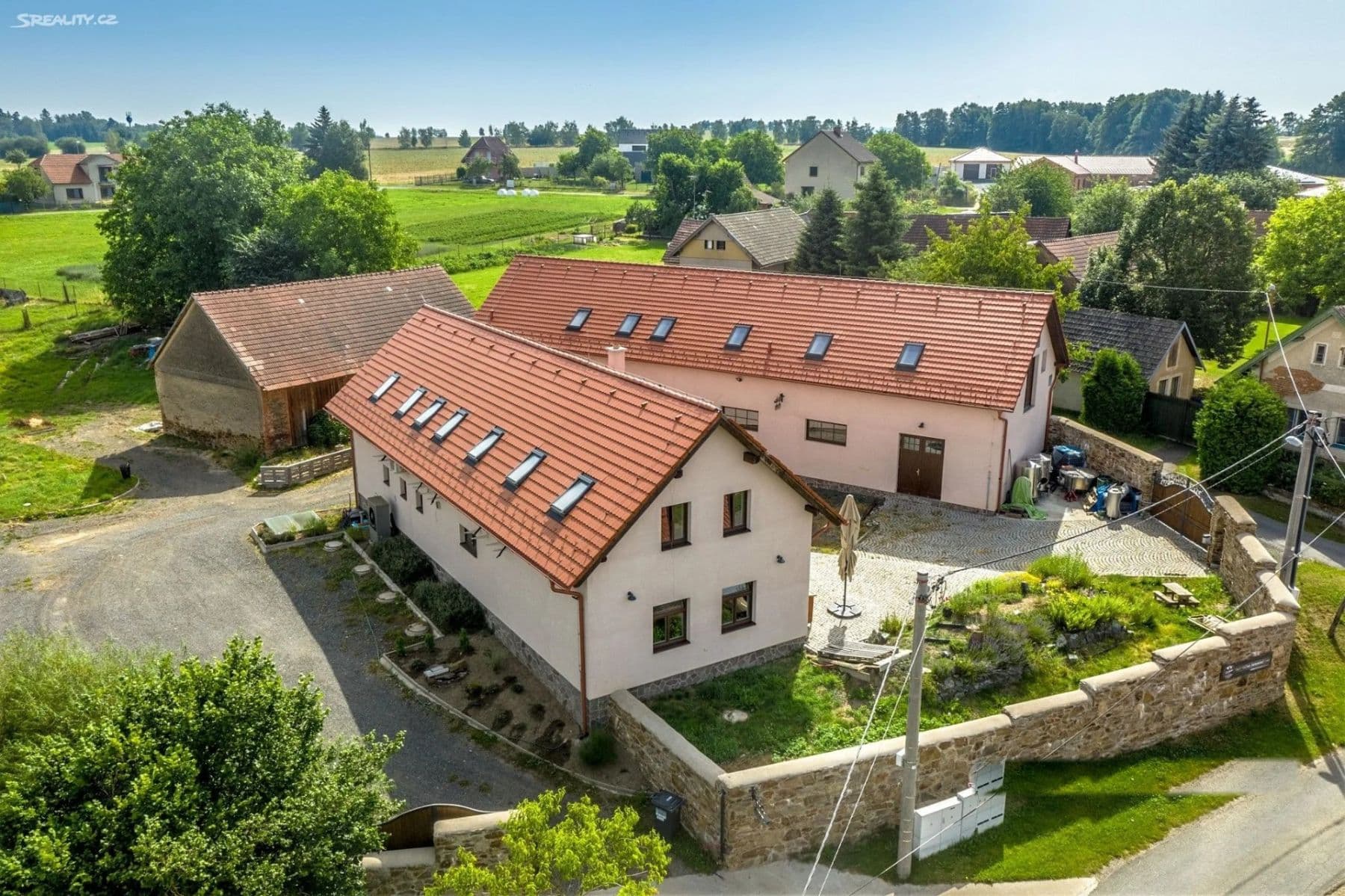 Prodej domu 623 m², pozemek 2.938 m², Loket, Středočeský kraj Prodej domu 623 m², pozemek 2.938 m², Loket, Středočeský kraj