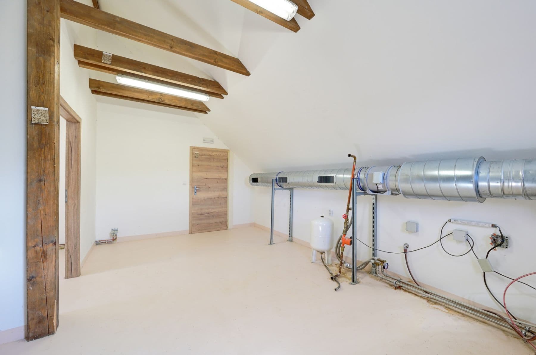 Prodej domu 623 m², pozemek 2.938 m², Loket, Středočeský kraj Prodej domu 623 m², pozemek 2.938 m², Loket, Středočeský kraj