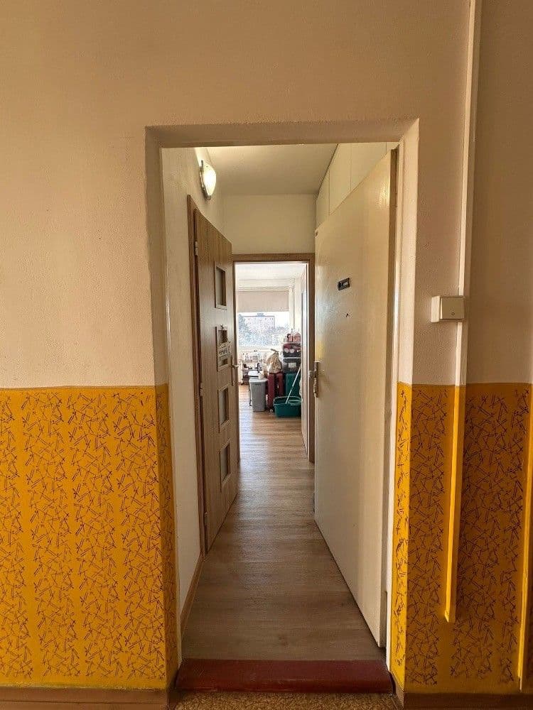 Prodej bytu 1+kk 21 m², Bratislavská, Teplice, Ústecký kraj Prodej bytu 1+kk 21 m², Bratislavská, Teplice, Ústecký kraj