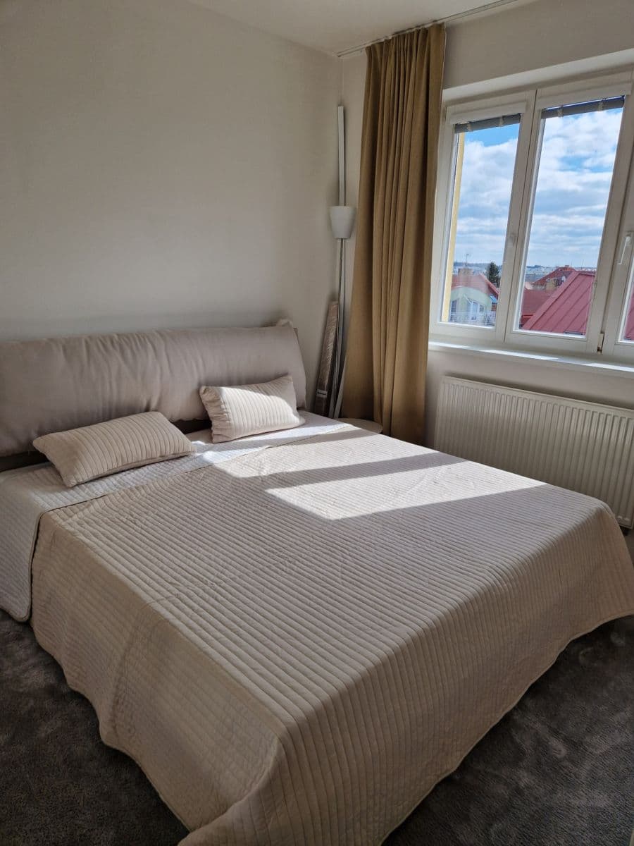 Pronájem bytu 2+kk 49 m², Pelušková, Praha, Praha Pronájem bytu 2+kk 49 m², Pelušková, Praha, Praha