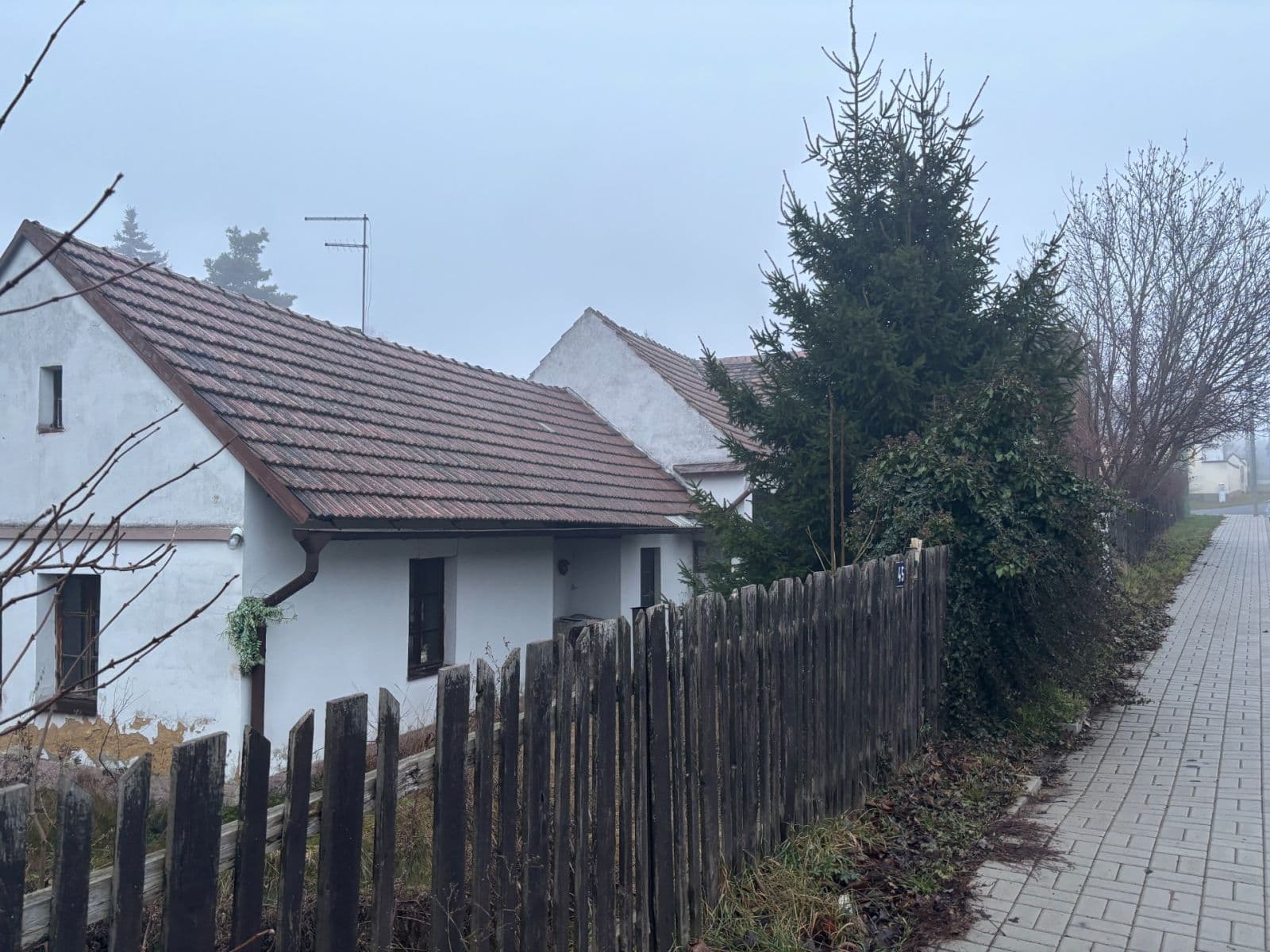 Prodej chaty, chalupy 70 m², pozemek 622 m², Petrovice, Středočeský kraj Prodej chaty, chalupy 70 m², pozemek 622 m², Petrovice, Středočeský kraj