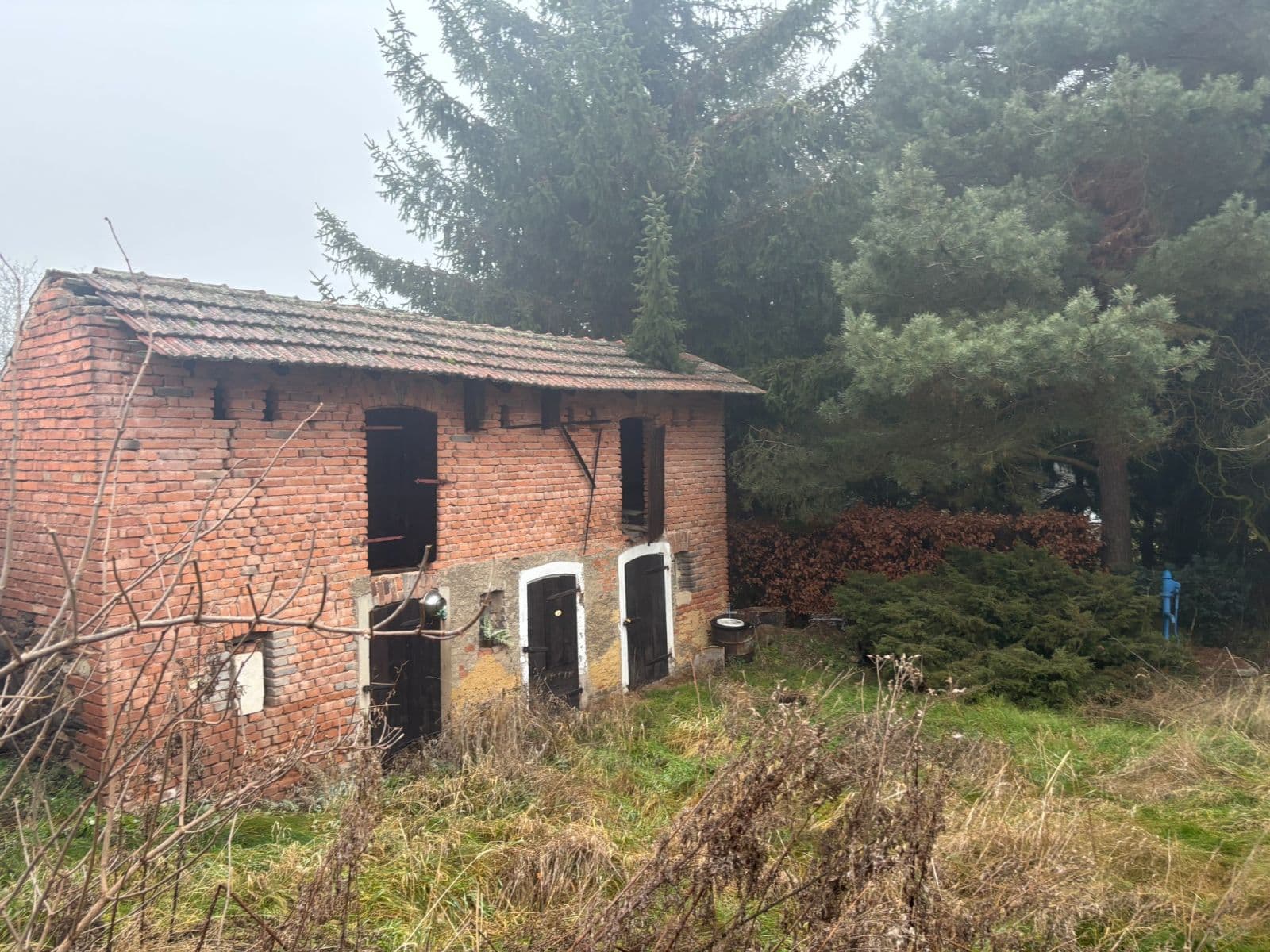 Prodej chaty, chalupy 70 m², pozemek 622 m², Petrovice, Středočeský kraj Prodej chaty, chalupy 70 m², pozemek 622 m², Petrovice, Středočeský kraj