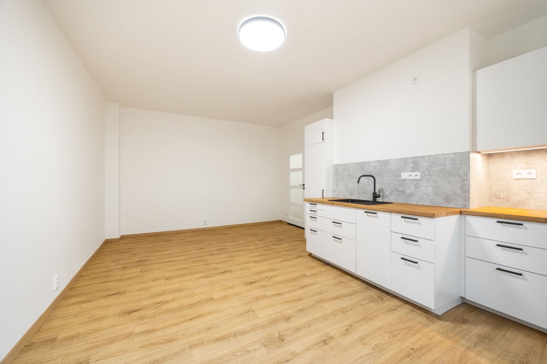 Prodej bytu 1+kk 31 m², Patočkova, Praha, Praha Prodej bytu 1+kk 31 m², Patočkova, Praha, Praha