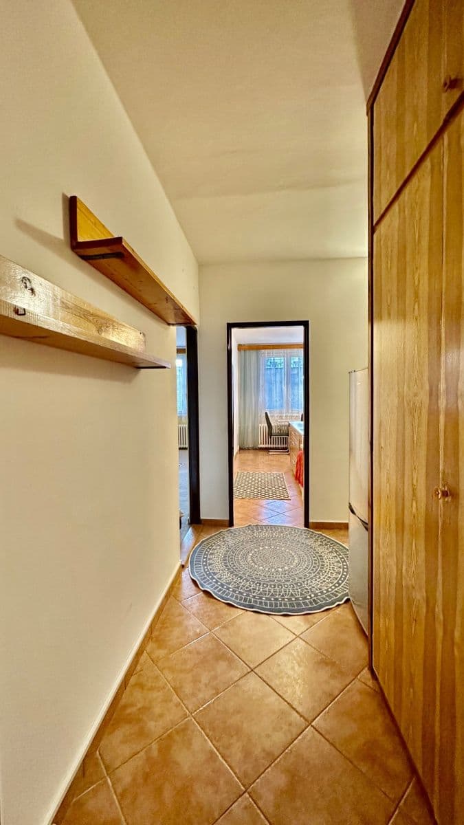 Prodej bytu 2+1 70 m², Lidická třída, České Budějovice, Jihočeský kraj Prodej bytu 2+1 70 m², Lidická třída, České Budějovice, Jihočeský kraj