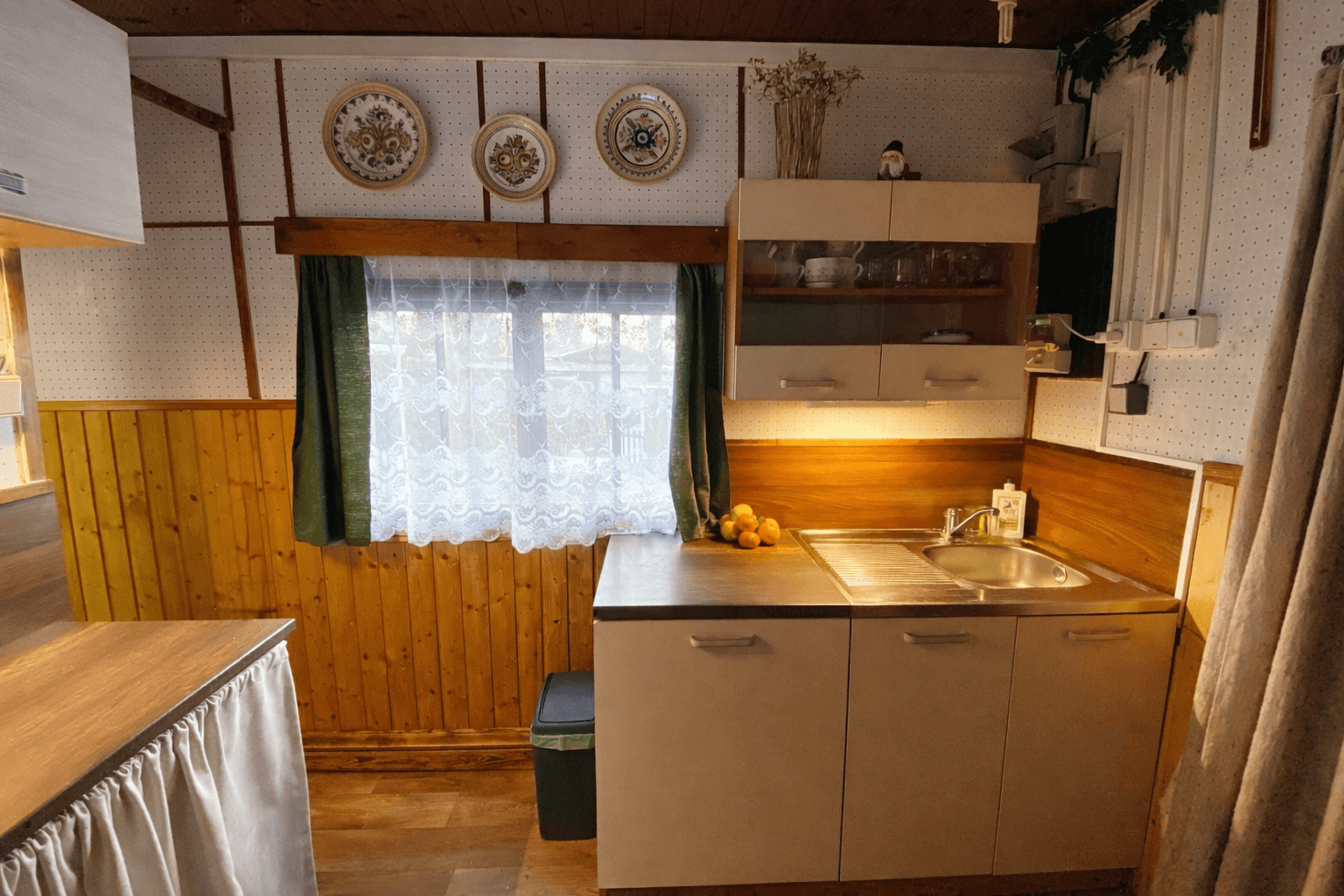 Prodej chaty, chalupy 63 m², pozemek 150 m², Neratovice, Středočeský kraj Prodej chaty, chalupy 63 m², pozemek 150 m², Neratovice, Středočeský kraj