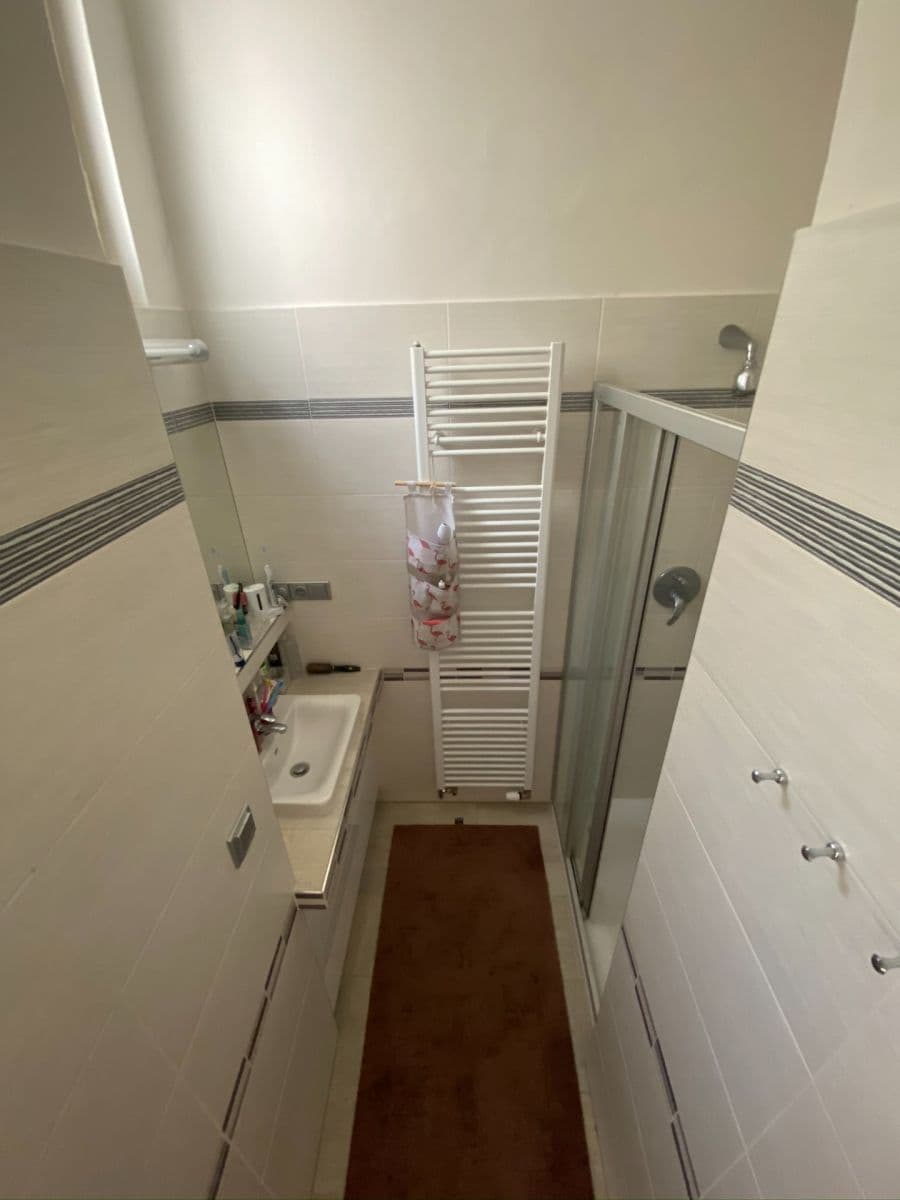 Prodej bytu 2+1 56 m², Všehrdova, Praha, Praha Prodej bytu 2+1 56 m², Všehrdova, Praha, Praha