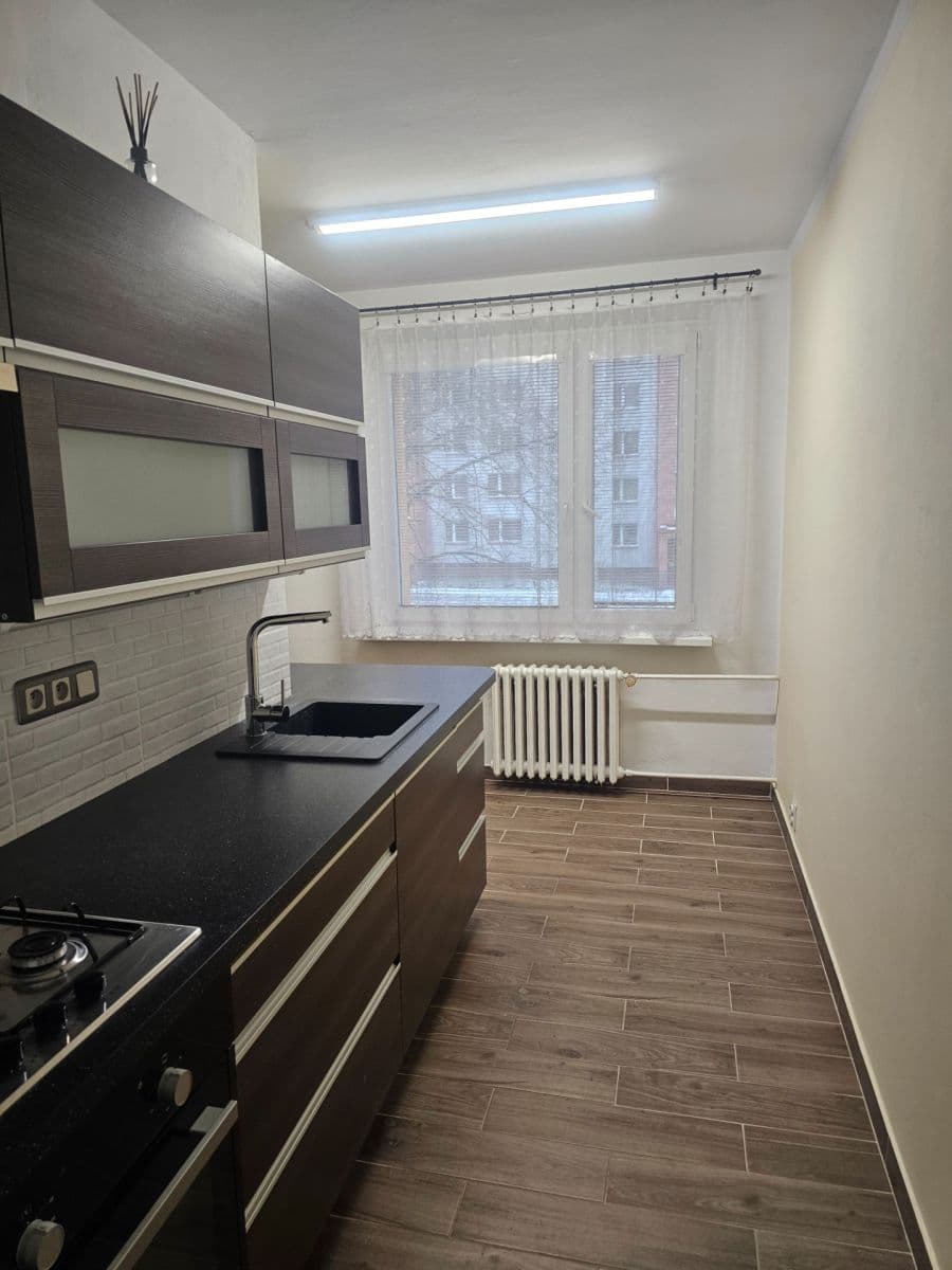 Prodej bytu 1+1 38 m², Čsl. armády, Karviná, Moravskoslezský kraj Prodej bytu 1+1 38 m², Čsl. armády, Karviná, Moravskoslezský kraj