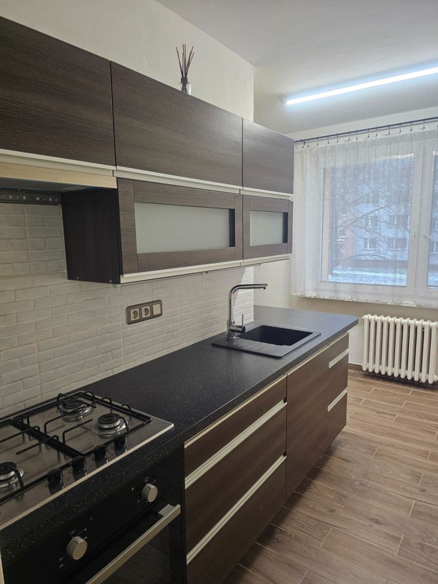 Prodej bytu 1+1 38 m², Čsl. armády, Karviná, Moravskoslezský kraj Prodej bytu 1+1 38 m², Čsl. armády, Karviná, Moravskoslezský kraj