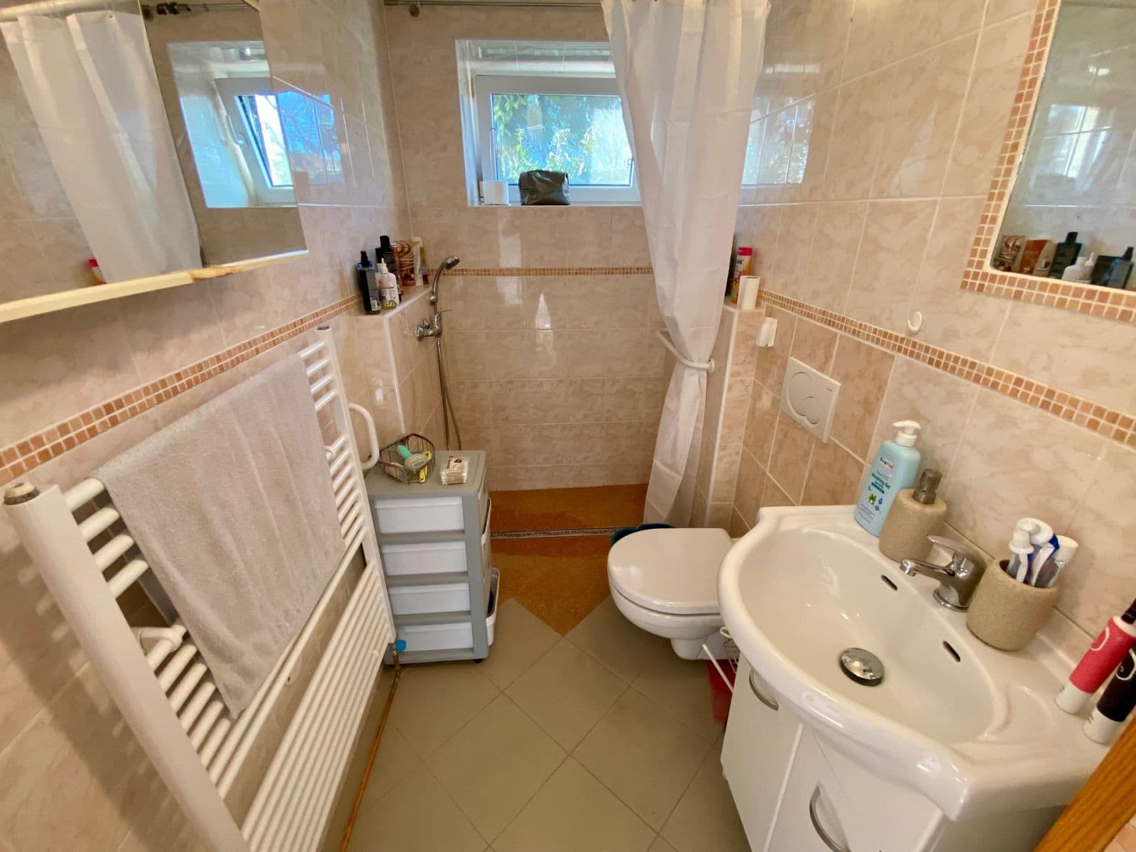 Pronájem bytu 2+1 55 m², Husova, Zlonice, Středočeský kraj Pronájem bytu 2+1 55 m², Husova, Zlonice, Středočeský kraj