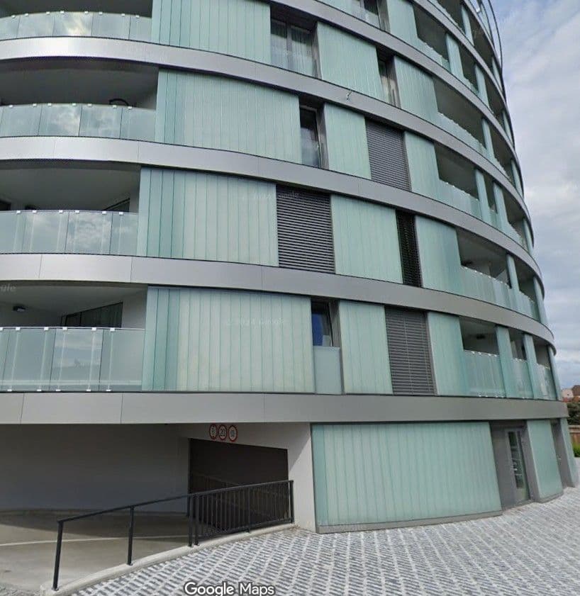 Pronájem garáže 12 m², Hodonínská, Praha, Praha Pronájem garáže 12 m², Hodonínská, Praha, Praha