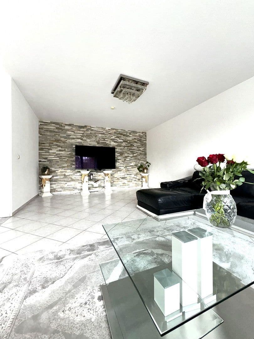 Prodej bytu 4+1 110 m², Wiesbaden, Hessen Prodej bytu 4+1 110 m², Wiesbaden, Hessen