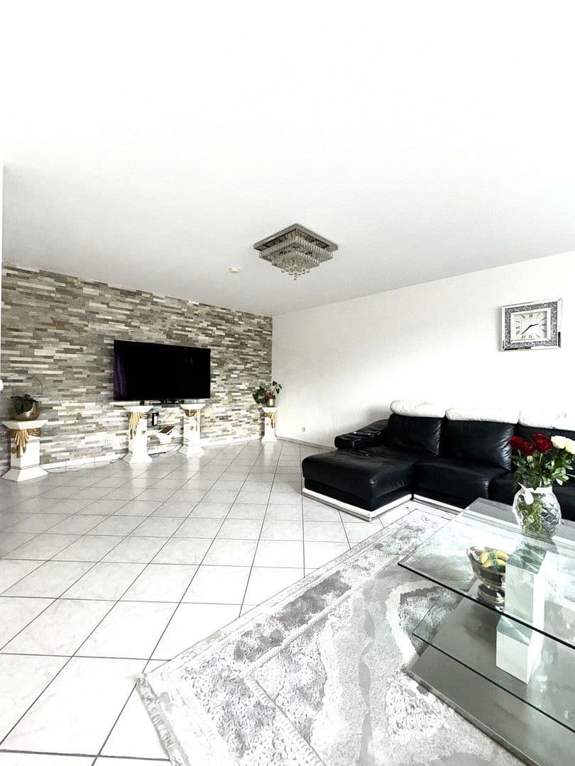 Prodej bytu 4+1 110 m², Wiesbaden, Hessen Prodej bytu 4+1 110 m², Wiesbaden, Hessen