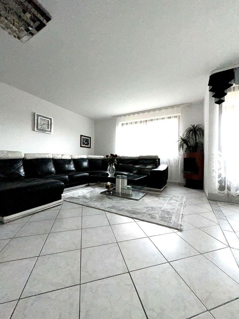 Prodej bytu 4+1 110 m², Wiesbaden, Hessen Prodej bytu 4+1 110 m², Wiesbaden, Hessen