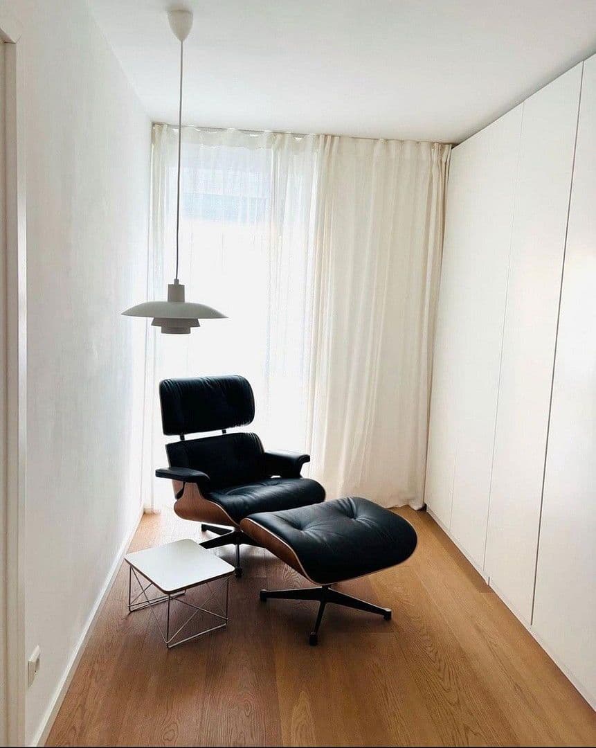 Prodej domu 155 m², pozemek 352 m², Rottenburg am Neckar, Bádensko-Württembersko Prodej domu 155 m², pozemek 352 m², Rottenburg am Neckar, Bádensko-Württembersko