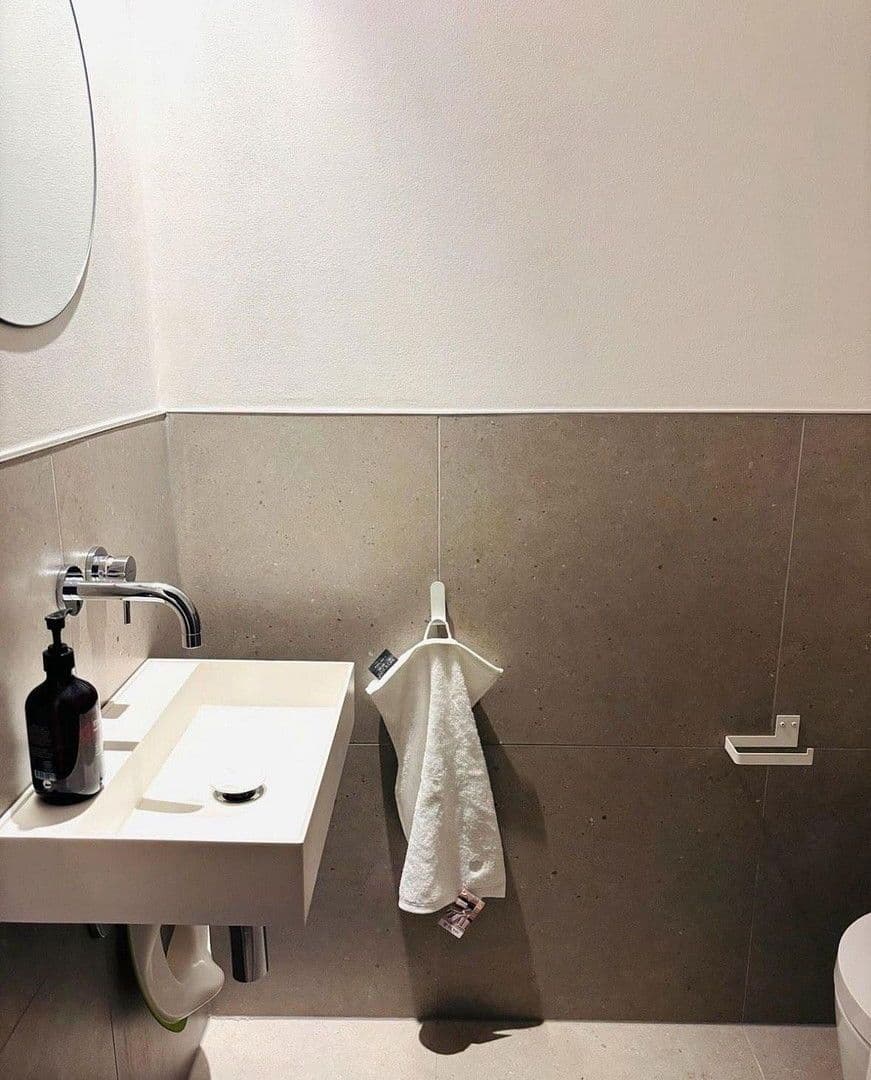 Prodej domu 155 m², pozemek 352 m², Rottenburg am Neckar, Bádensko-Württembersko Prodej domu 155 m², pozemek 352 m², Rottenburg am Neckar, Bádensko-Württembersko