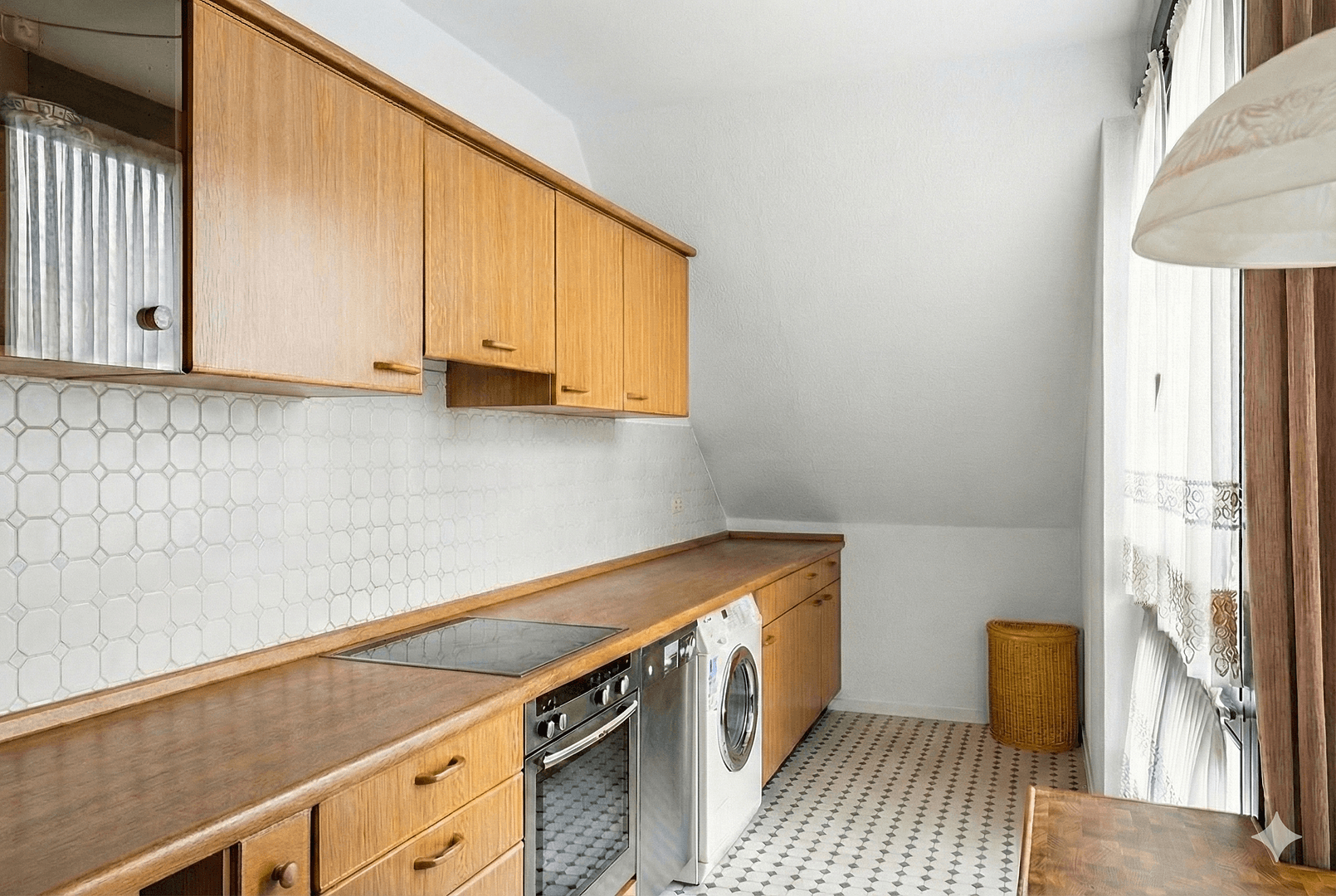 Pronájem bytu 2+1 75 m², Köln, Severní Porýní-Vestfálsko Pronájem bytu 2+1 75 m², Köln, Severní Porýní-Vestfálsko