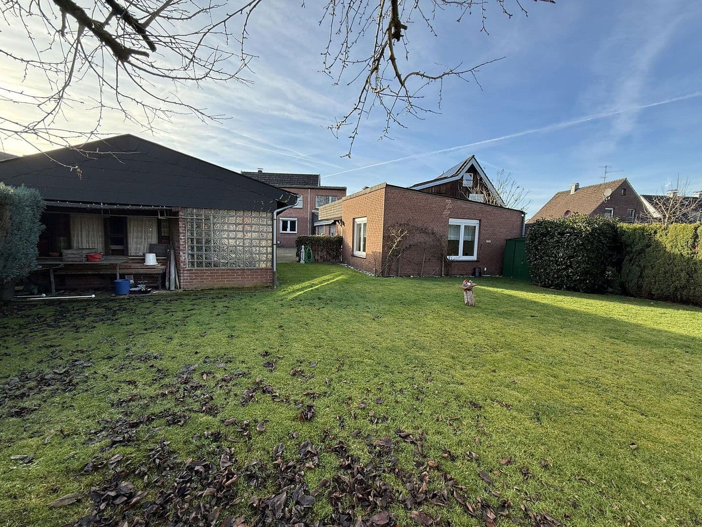 Prodej domu 152 m², pozemek 889 m², Niersenbruchstraße 94, Kamp-Lintfort, Severní Porýní-Vestfálsko Prodej domu 152 m², pozemek 889 m², Niersenbruchstraße 94, Kamp-Lintfort, Severní Porýní-Vestfálsko