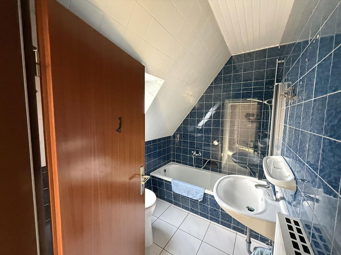 Prodej domu 152 m², pozemek 889 m², Niersenbruchstraße 94, Kamp-Lintfort, Severní Porýní-Vestfálsko Prodej domu 152 m², pozemek 889 m², Niersenbruchstraße 94, Kamp-Lintfort, Severní Porýní-Vestfálsko