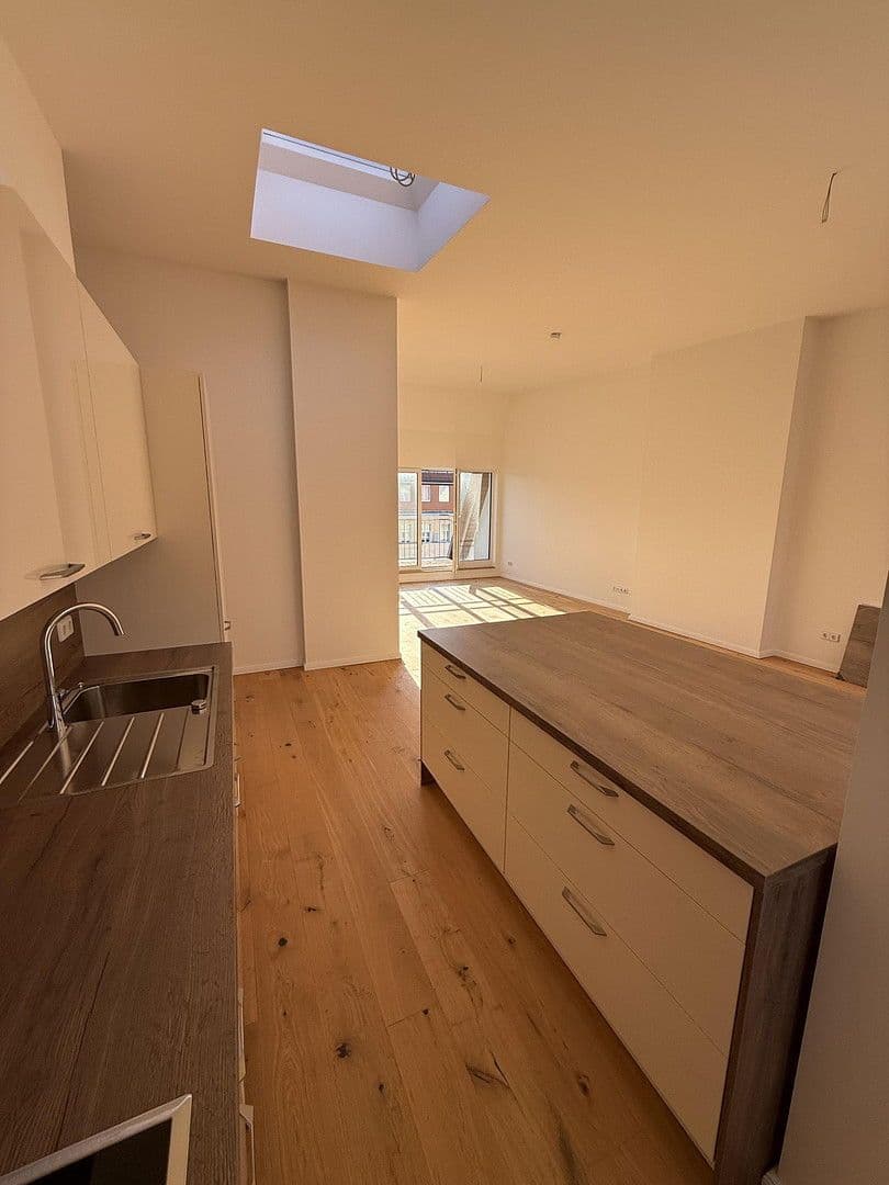 Pronájem bytu 2+1 79 m², Detmolder Straße, Berlin, Berlín Pronájem bytu 2+1 79 m², Detmolder Straße, Berlin, Berlín