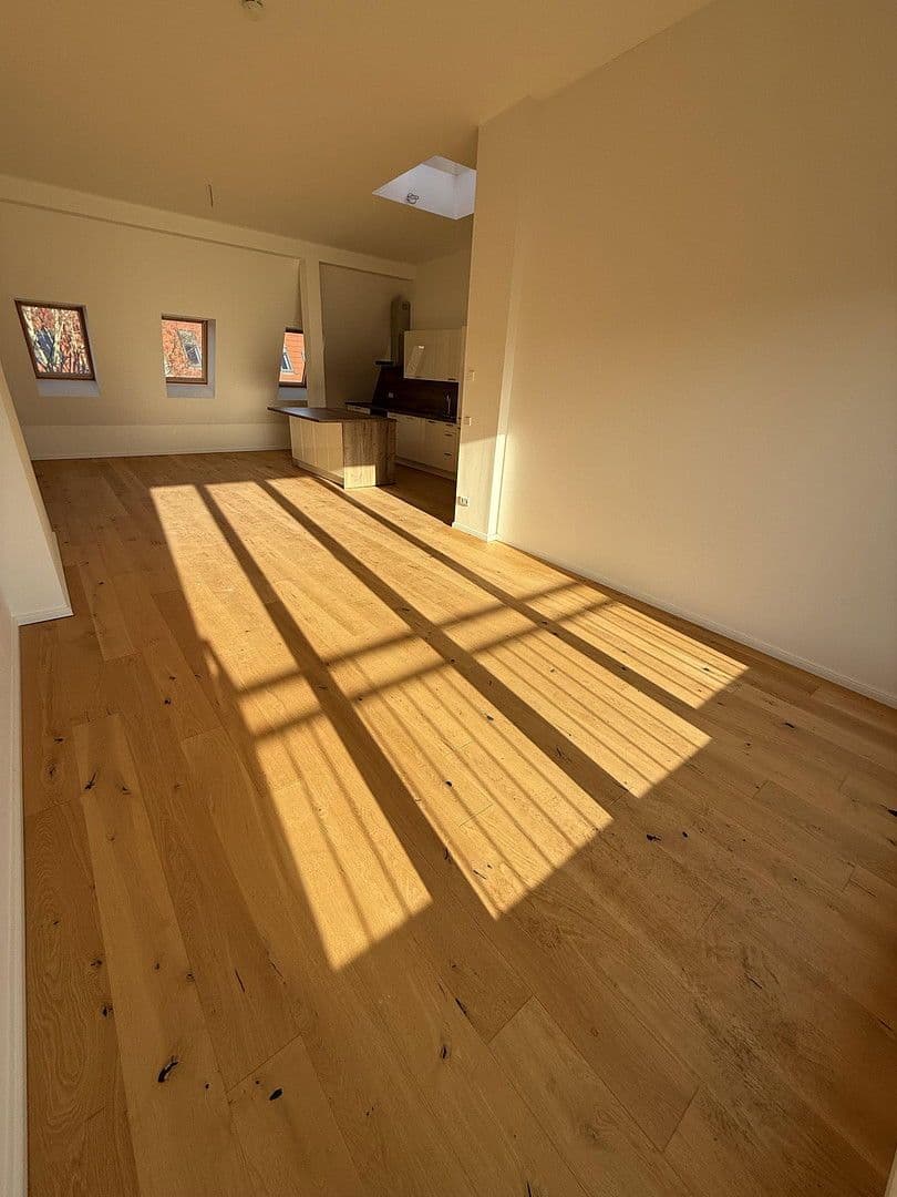 Pronájem bytu 2+1 79 m², Detmolder Straße, Berlin, Berlín Pronájem bytu 2+1 79 m², Detmolder Straße, Berlin, Berlín