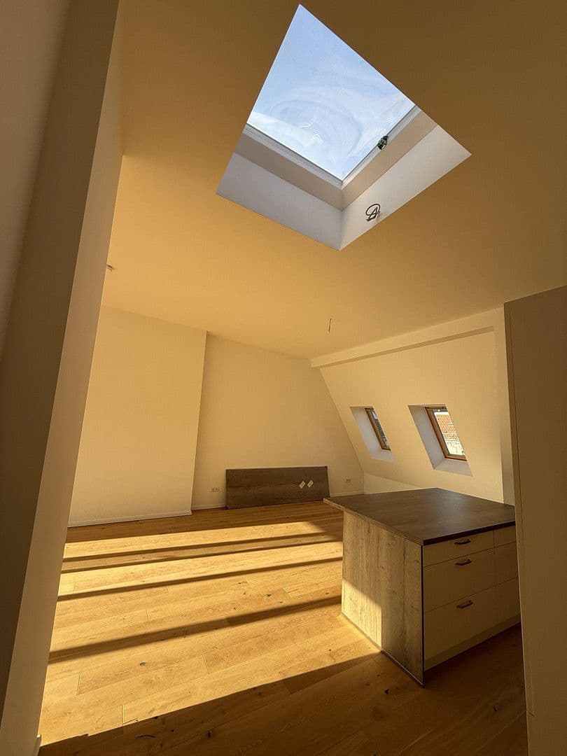 Pronájem bytu 2+1 79 m², Detmolder Straße, Berlin, Berlín Pronájem bytu 2+1 79 m², Detmolder Straße, Berlin, Berlín