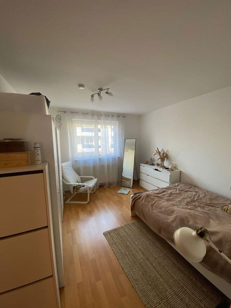 Pronájem bytu 2+1 56 m², Unterer Mühlweg 9, Reutlingen, Bádensko-Württembersko Pronájem bytu 2+1 56 m², Unterer Mühlweg 9, Reutlingen, Bádensko-Württembersko