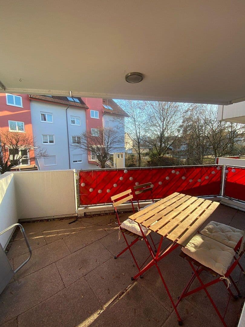 Pronájem bytu 2+1 56 m², Unterer Mühlweg 9, Reutlingen, Bádensko-Württembersko Pronájem bytu 2+1 56 m², Unterer Mühlweg 9, Reutlingen, Bádensko-Württembersko