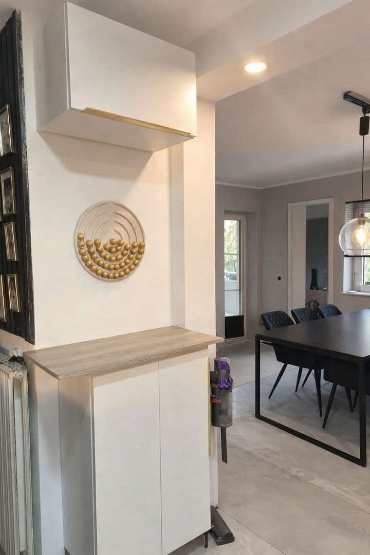 Prodej bytu 5+1 110 m², am Wald 67b, Düsseldorf, Severní Porýní-Vestfálsko Prodej bytu 5+1 110 m², am Wald 67b, Düsseldorf, Severní Porýní-Vestfálsko