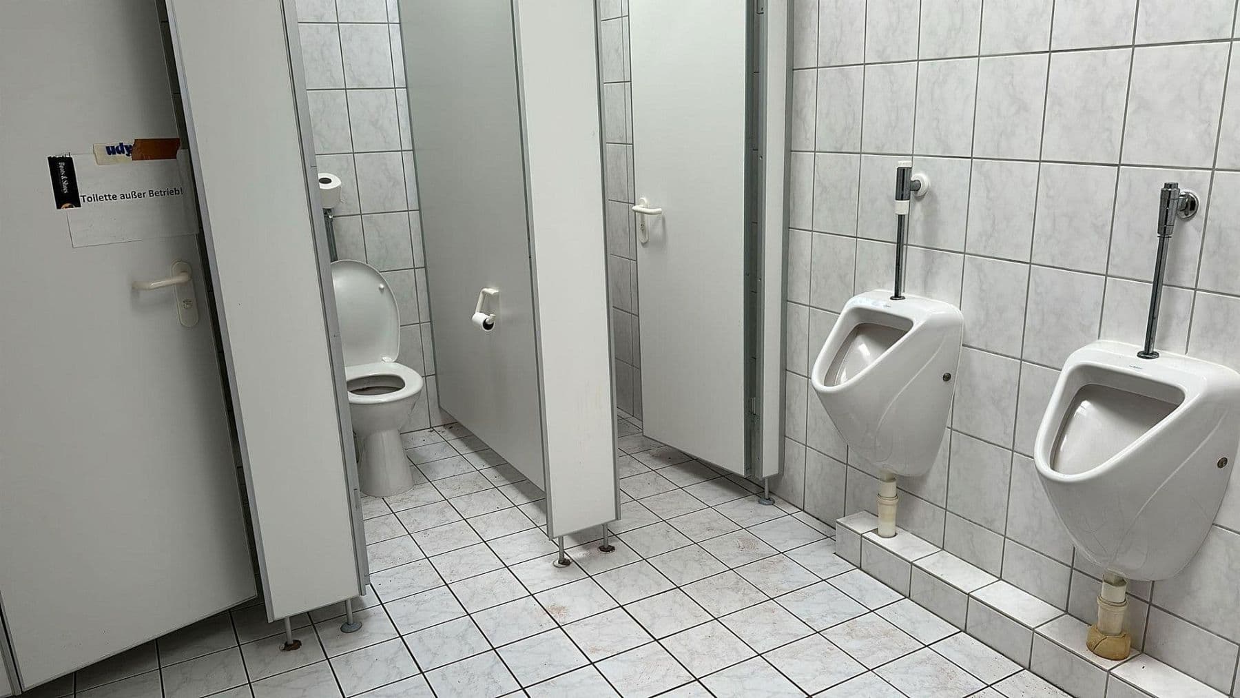 Pronájem nebytového prostoru 16.000 m², Bitcherstr. 6, Vinningen, Porýní-Falc Pronájem nebytového prostoru 16.000 m², Bitcherstr. 6, Vinningen, Porýní-Falc