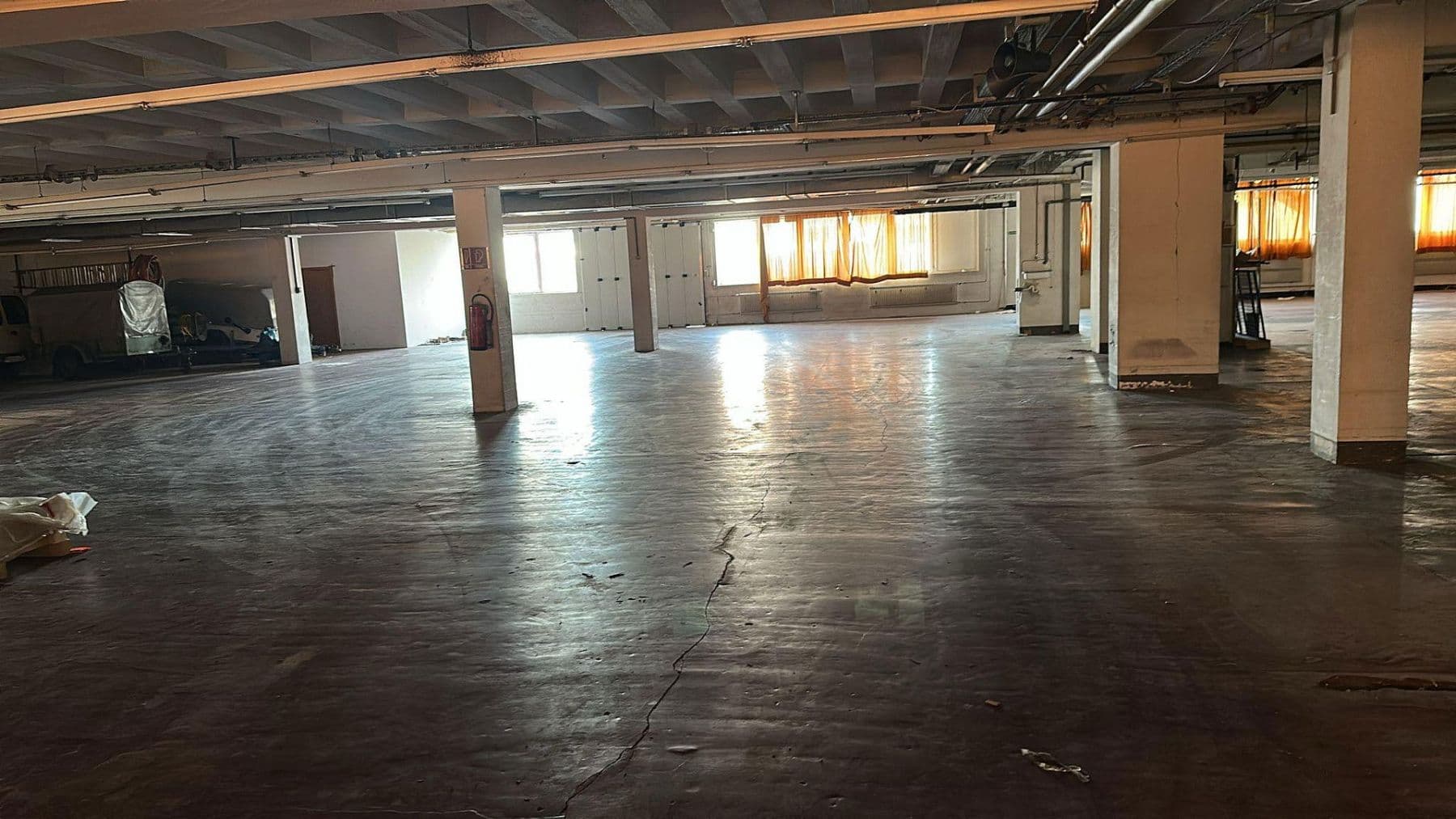 Pronájem nebytového prostoru 16.000 m², Bitcherstr. 6, Vinningen, Porýní-Falc Pronájem nebytového prostoru 16.000 m², Bitcherstr. 6, Vinningen, Porýní-Falc