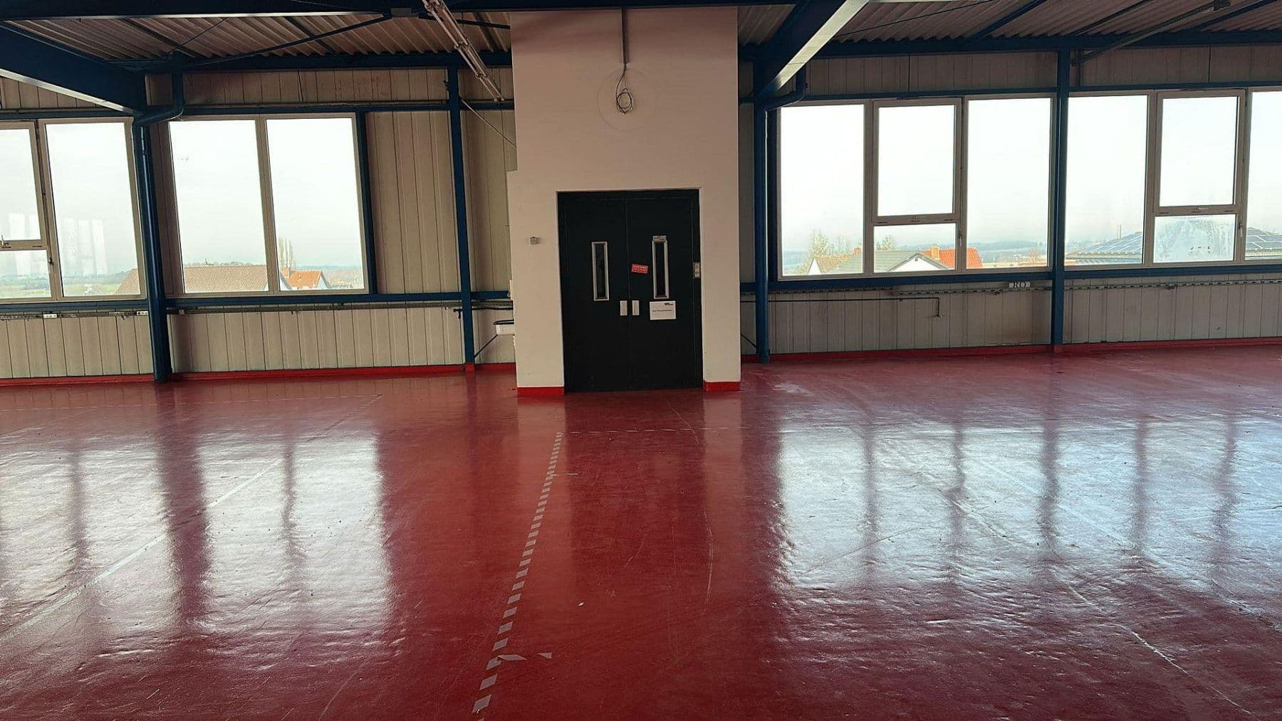 Pronájem nebytového prostoru 16.000 m², Bitcherstr. 6, Vinningen, Porýní-Falc Pronájem nebytového prostoru 16.000 m², Bitcherstr. 6, Vinningen, Porýní-Falc