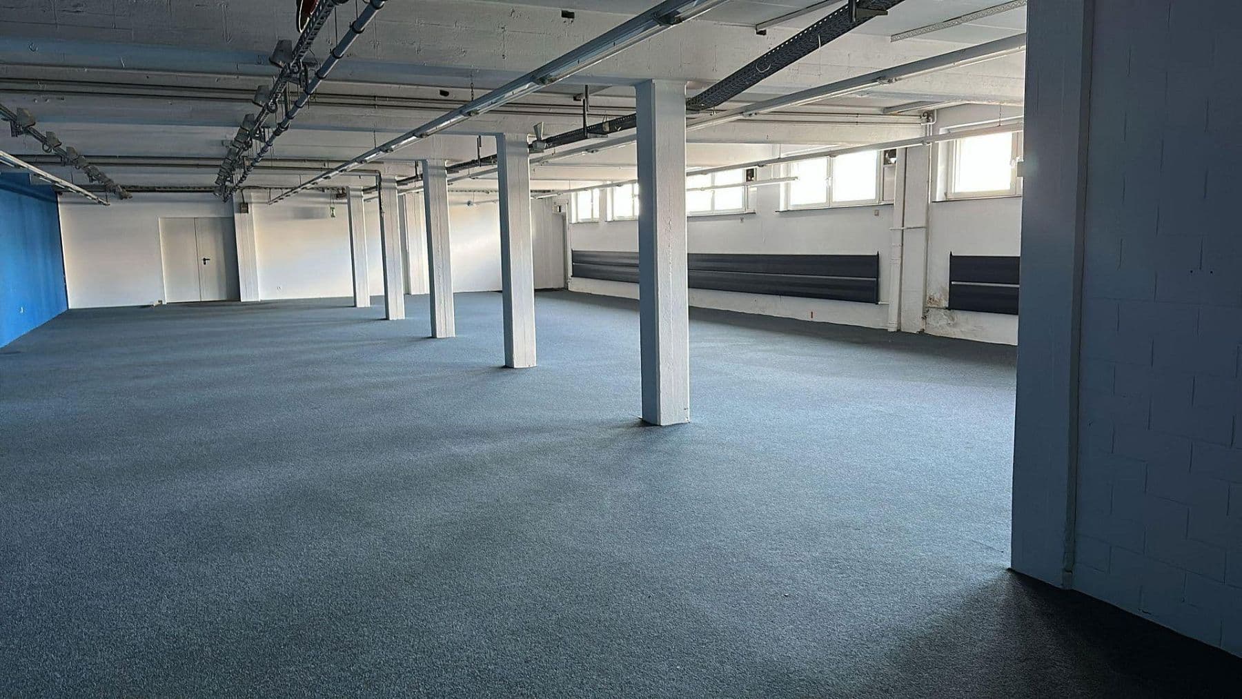 Pronájem nebytového prostoru 16.000 m², Bitcherstr. 6, Vinningen, Porýní-Falc Pronájem nebytového prostoru 16.000 m², Bitcherstr. 6, Vinningen, Porýní-Falc