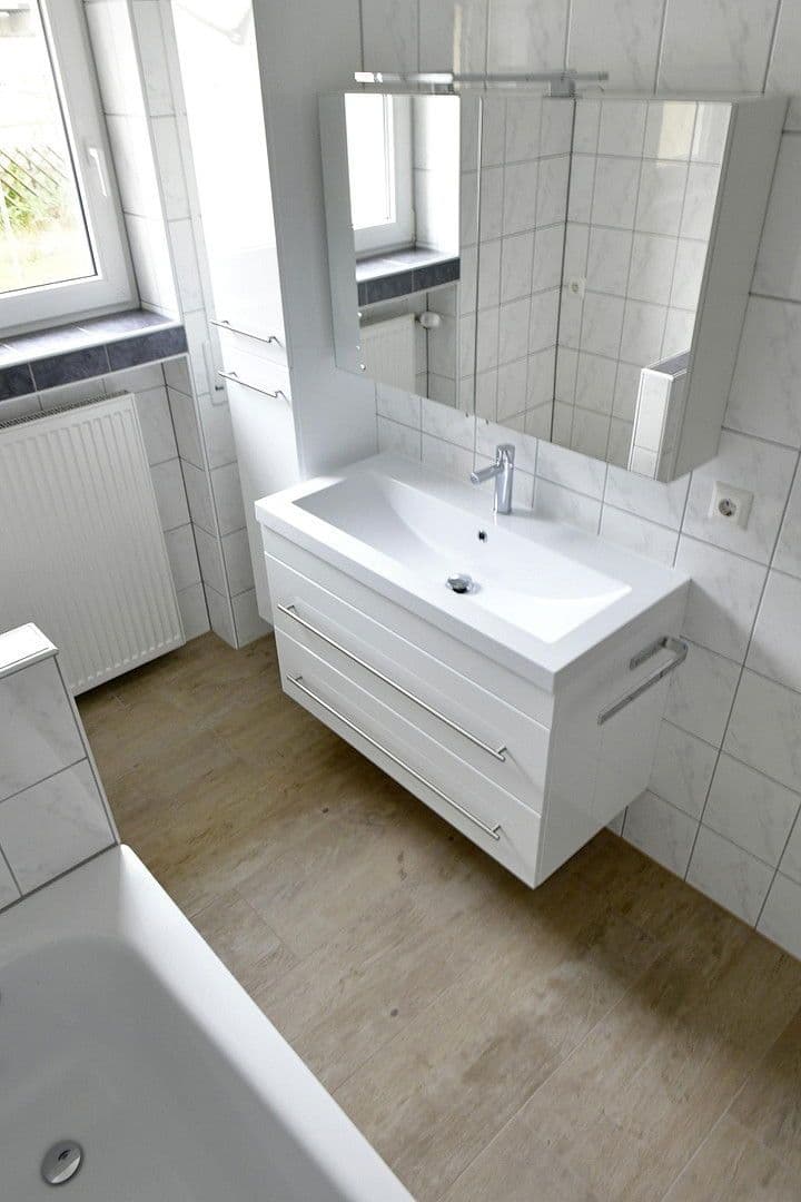 Pronájem bytu 3+1 105 m², Neusitz, Bavorsko Pronájem bytu 3+1 105 m², Neusitz, Bavorsko
