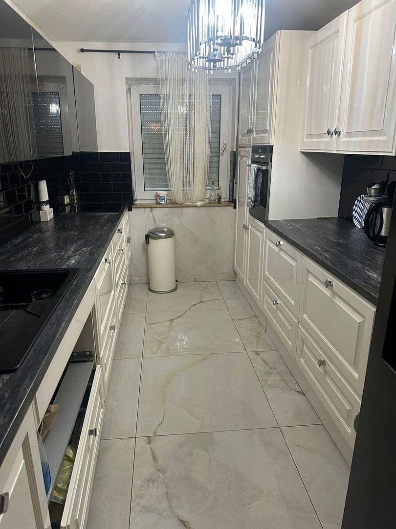 Prodej bytu 4+1 125 m², Rennbaumstr.57, Leverkusen, Severní Porýní-Vestfálsko Prodej bytu 4+1 125 m², Rennbaumstr.57, Leverkusen, Severní Porýní-Vestfálsko