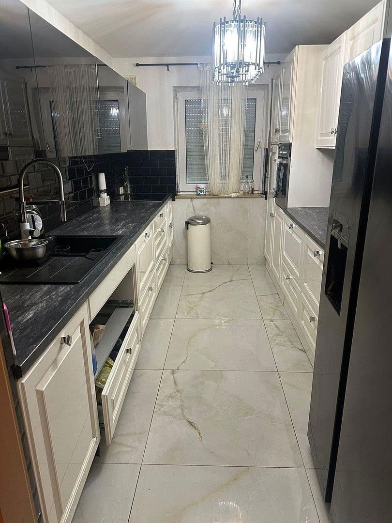 Prodej bytu 4+1 125 m², Rennbaumstr.57, Leverkusen, Severní Porýní-Vestfálsko Prodej bytu 4+1 125 m², Rennbaumstr.57, Leverkusen, Severní Porýní-Vestfálsko