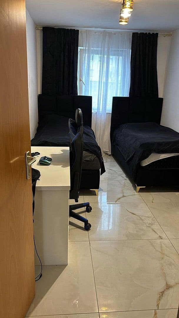 Prodej bytu 4+1 125 m², Rennbaumstr.57, Leverkusen, Severní Porýní-Vestfálsko Prodej bytu 4+1 125 m², Rennbaumstr.57, Leverkusen, Severní Porýní-Vestfálsko