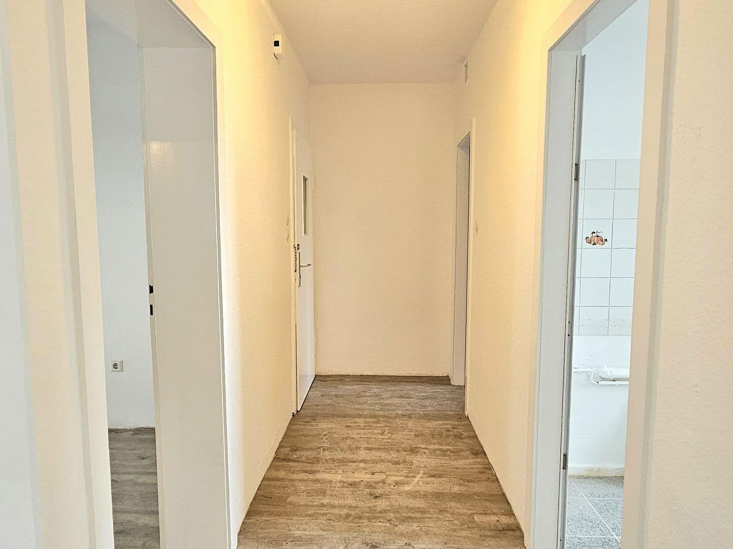 Pronájem bytu 3+1 58 m², Babenhauser Str. 43, Bielefeld, Severní Porýní-Vestfálsko Pronájem bytu 3+1 58 m², Babenhauser Str. 43, Bielefeld, Severní Porýní-Vestfálsko
