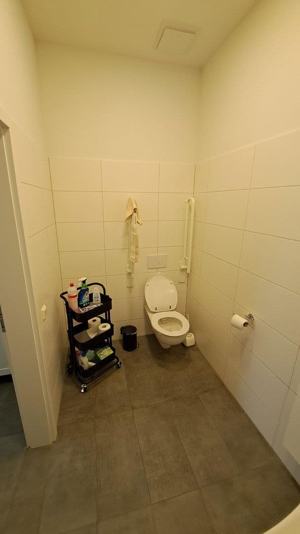 Pronájem kanceláře 105 m², Dohnaer Straße 217, Dresden, Sasko Pronájem kanceláře 105 m², Dohnaer Straße 217, Dresden, Sasko