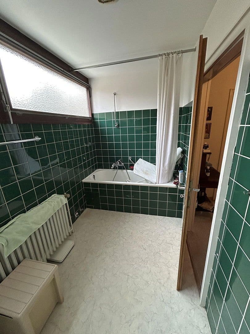 Prodej domu 122 m², pozemek 268 m², Tilsiter Straße 24, Bovenden, Dolní Sasko Prodej domu 122 m², pozemek 268 m², Tilsiter Straße 24, Bovenden, Dolní Sasko