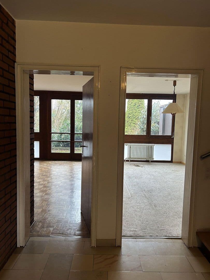 Prodej domu 122 m², pozemek 268 m², Tilsiter Straße 24, Bovenden, Dolní Sasko Prodej domu 122 m², pozemek 268 m², Tilsiter Straße 24, Bovenden, Dolní Sasko