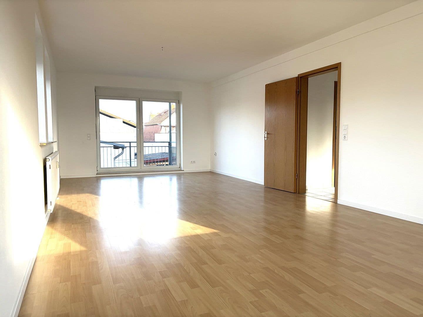 Pronájem bytu 3+1 89 m², Saulheim, Porýní-Falc Pronájem bytu 3+1 89 m², Saulheim, Porýní-Falc