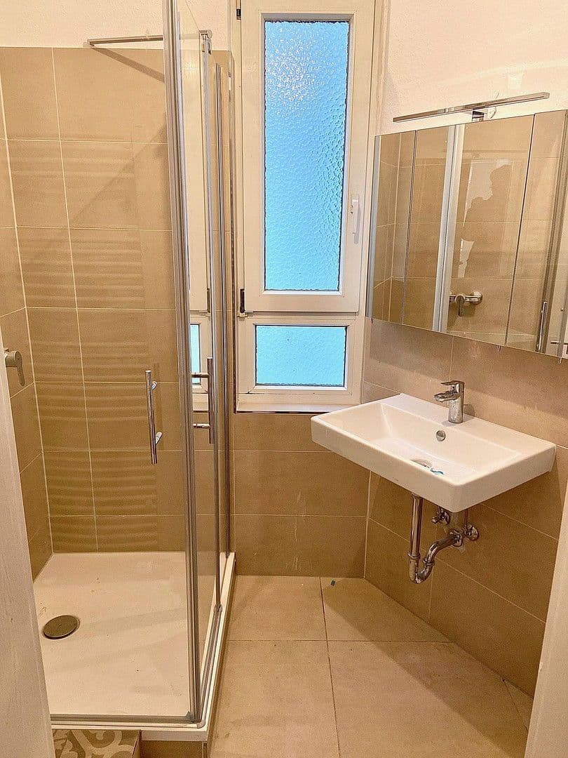 Pronájem bytu 3+1 70 m², Bockenheimerlandstrasse 83, Frankfurt, Hessen Pronájem bytu 3+1 70 m², Bockenheimerlandstrasse 83, Frankfurt, Hessen