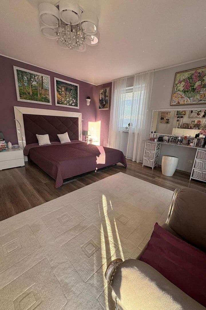 Prodej domu 194 m², pozemek 464 m², Mössingen, Bádensko-Württembersko Prodej domu 194 m², pozemek 464 m², Mössingen, Bádensko-Württembersko