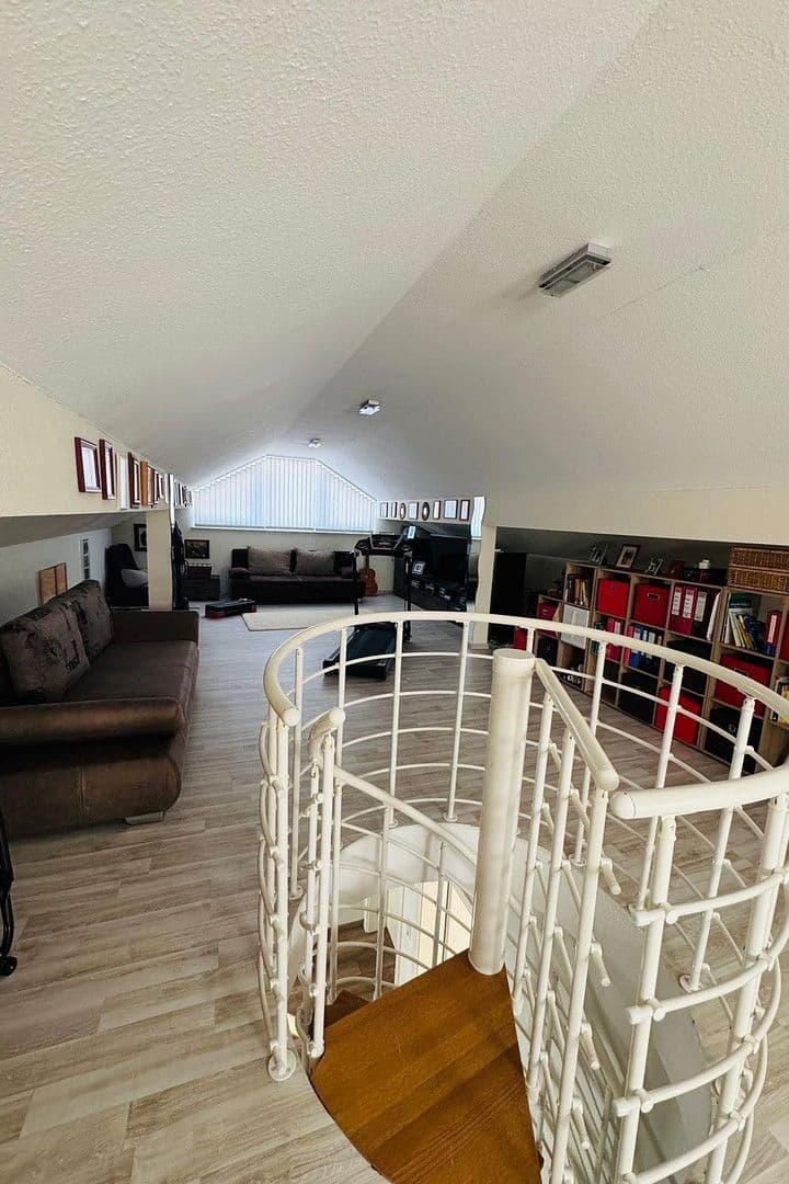 Prodej domu 194 m², pozemek 464 m², Mössingen, Bádensko-Württembersko Prodej domu 194 m², pozemek 464 m², Mössingen, Bádensko-Württembersko