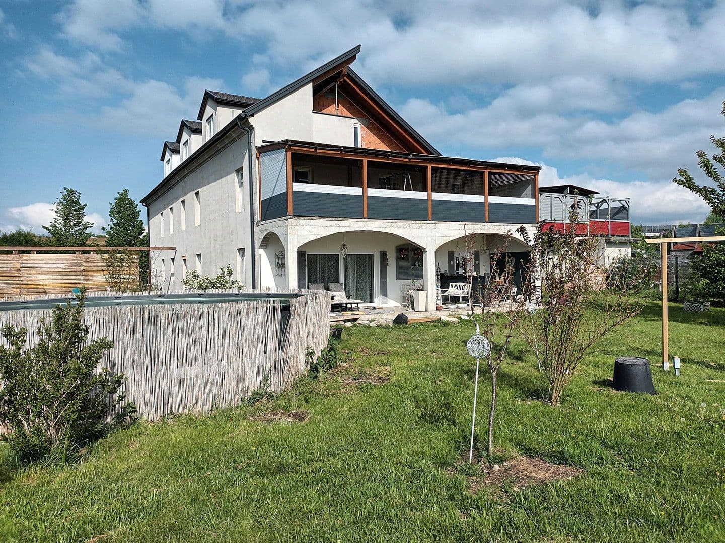 Prodej domu 869 m², pozemek 4.000 m², Bergland, Dolní Rakousko Prodej domu 869 m², pozemek 4.000 m², Bergland, Dolní Rakousko