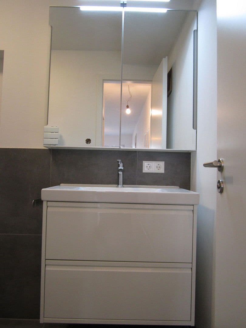 Pronájem bytu 2+kk 43 m², Herrenberg, Bádensko-Württembersko Pronájem bytu 2+kk 43 m², Herrenberg, Bádensko-Württembersko