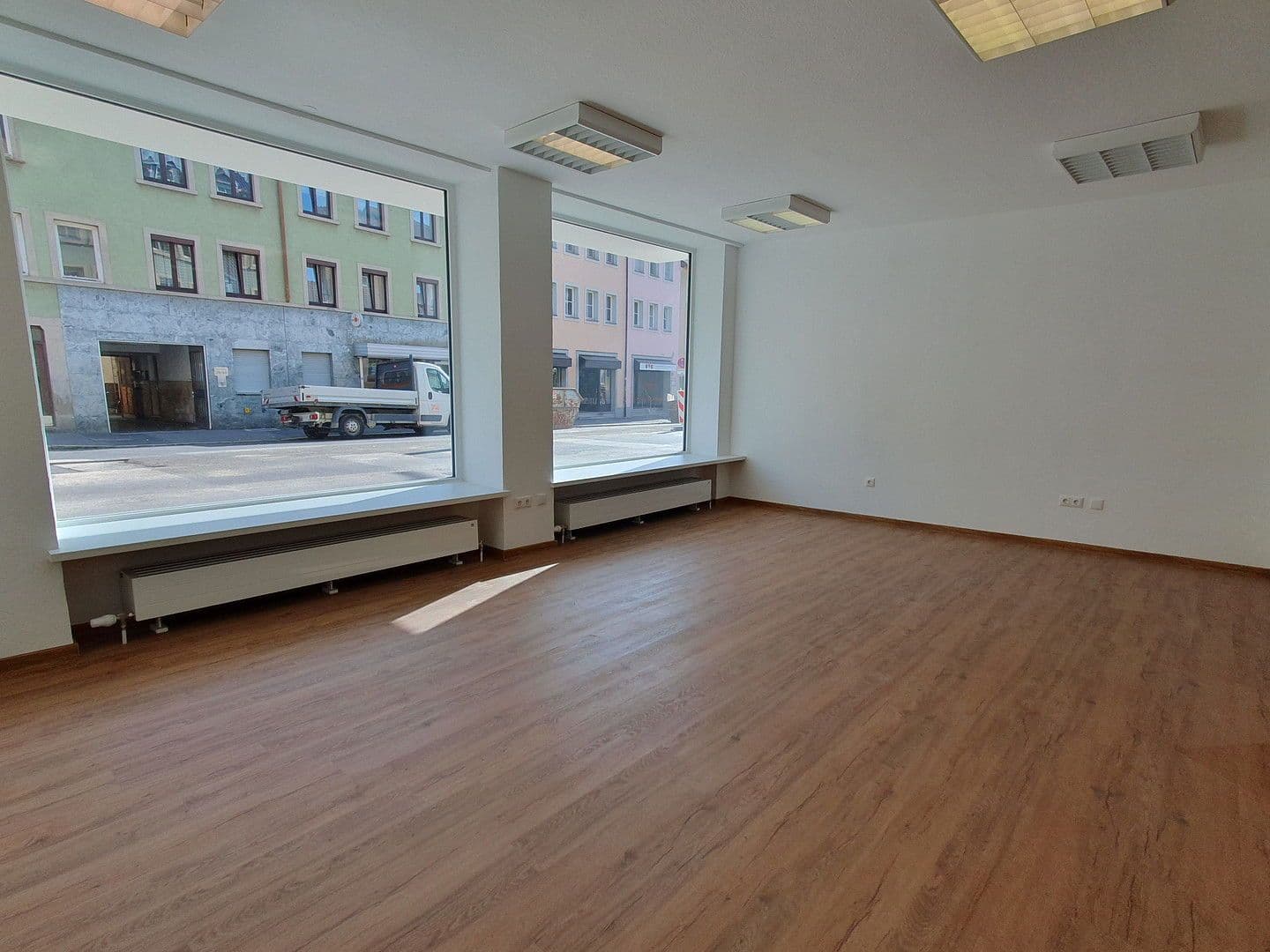 Pronájem kanceláře 62 m², Bauerngasse 87, Schweinfurt, Bavorsko Pronájem kanceláře 62 m², Bauerngasse 87, Schweinfurt, Bavorsko