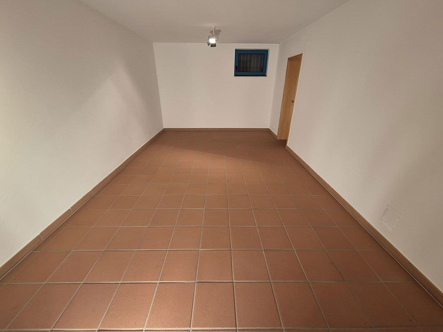 Pronájem domu 200 m², pozemek 420 m², Dietzenbach, Hessen Pronájem domu 200 m², pozemek 420 m², Dietzenbach, Hessen